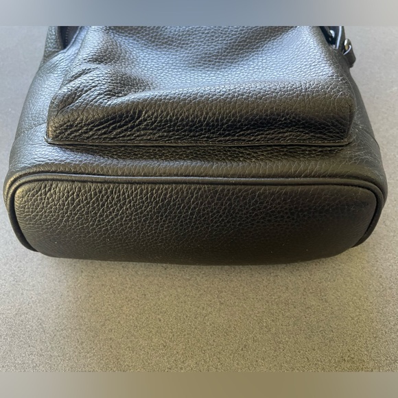 Coach Sling Bag - Picture 6 of 8